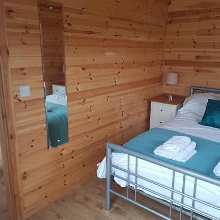 Acorn Camping And Caravan Park 란트윗메이어 외부 사진