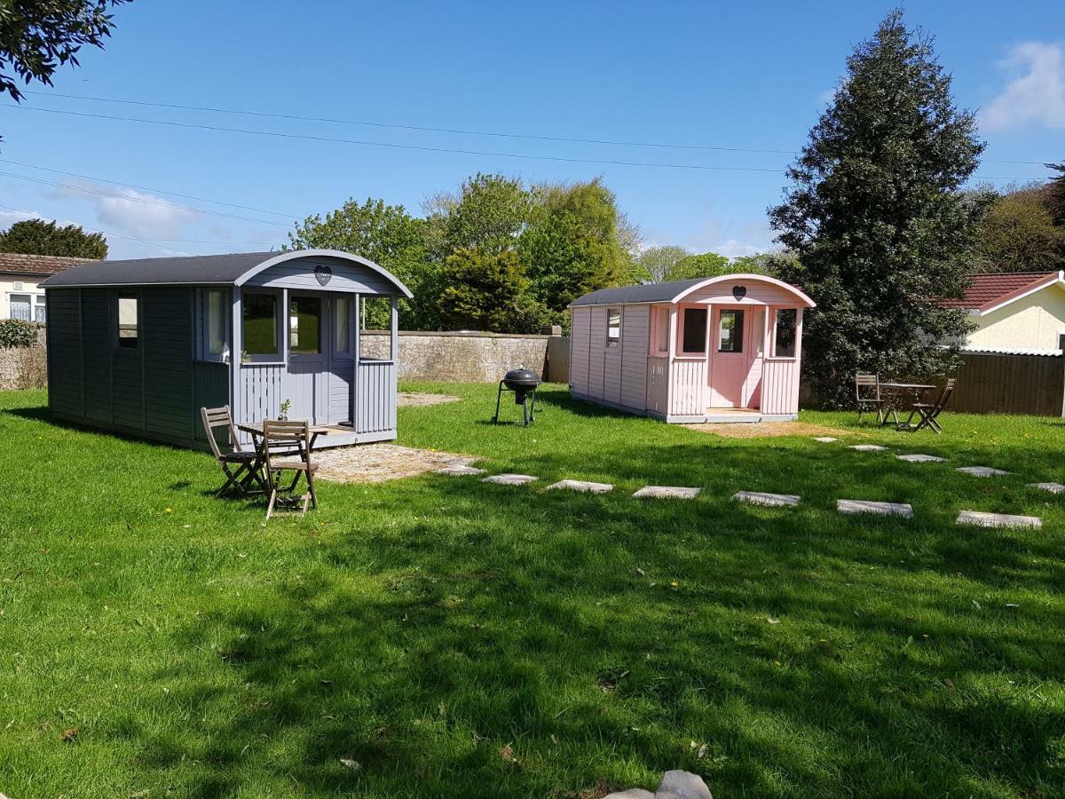 Acorn Camping And Caravan Park 란트윗메이어 외부 사진
