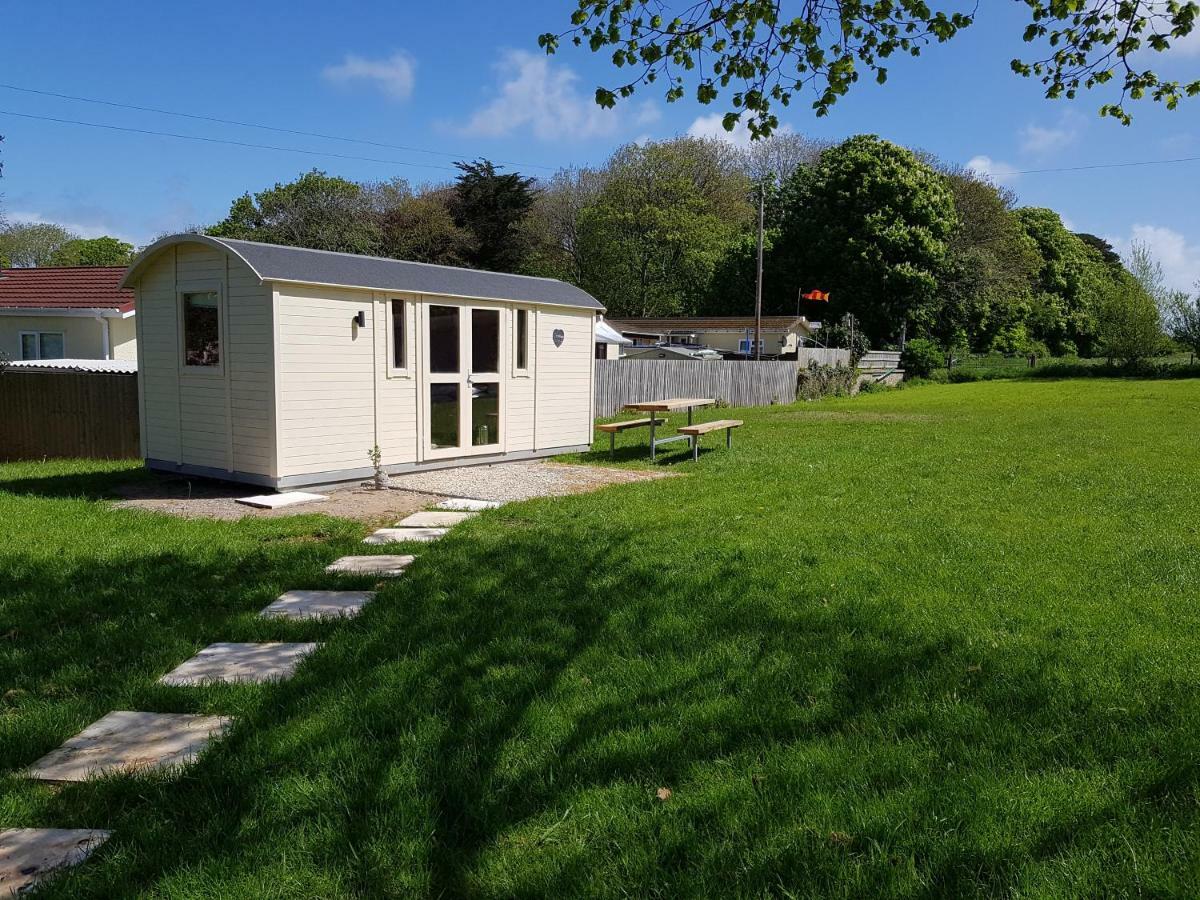 Acorn Camping And Caravan Park 란트윗메이어 외부 사진